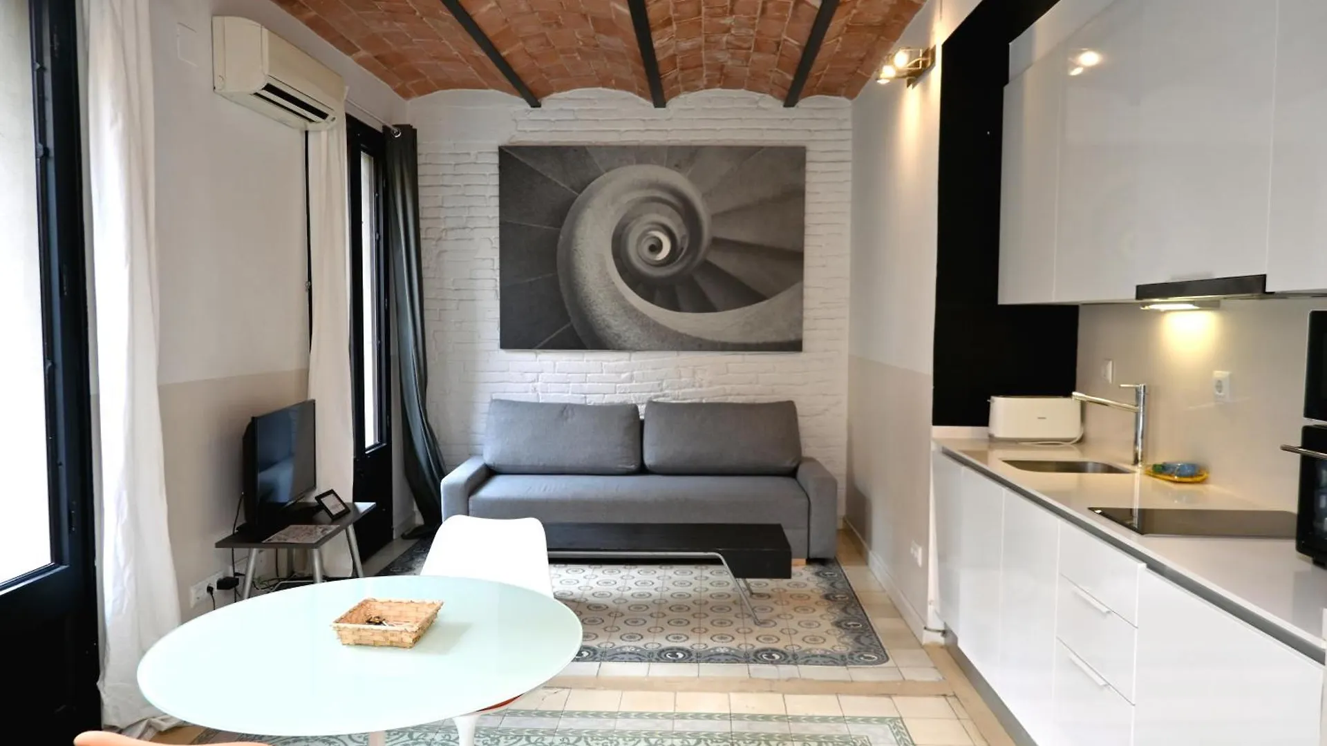 Homenfun Barcelona Sagrada Familia Marina 公寓